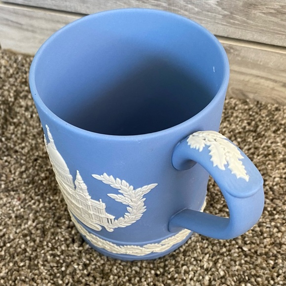 Vintage Jasperware Christmas Mug by Wedgwood circa 1972 - Picture 11 of 11